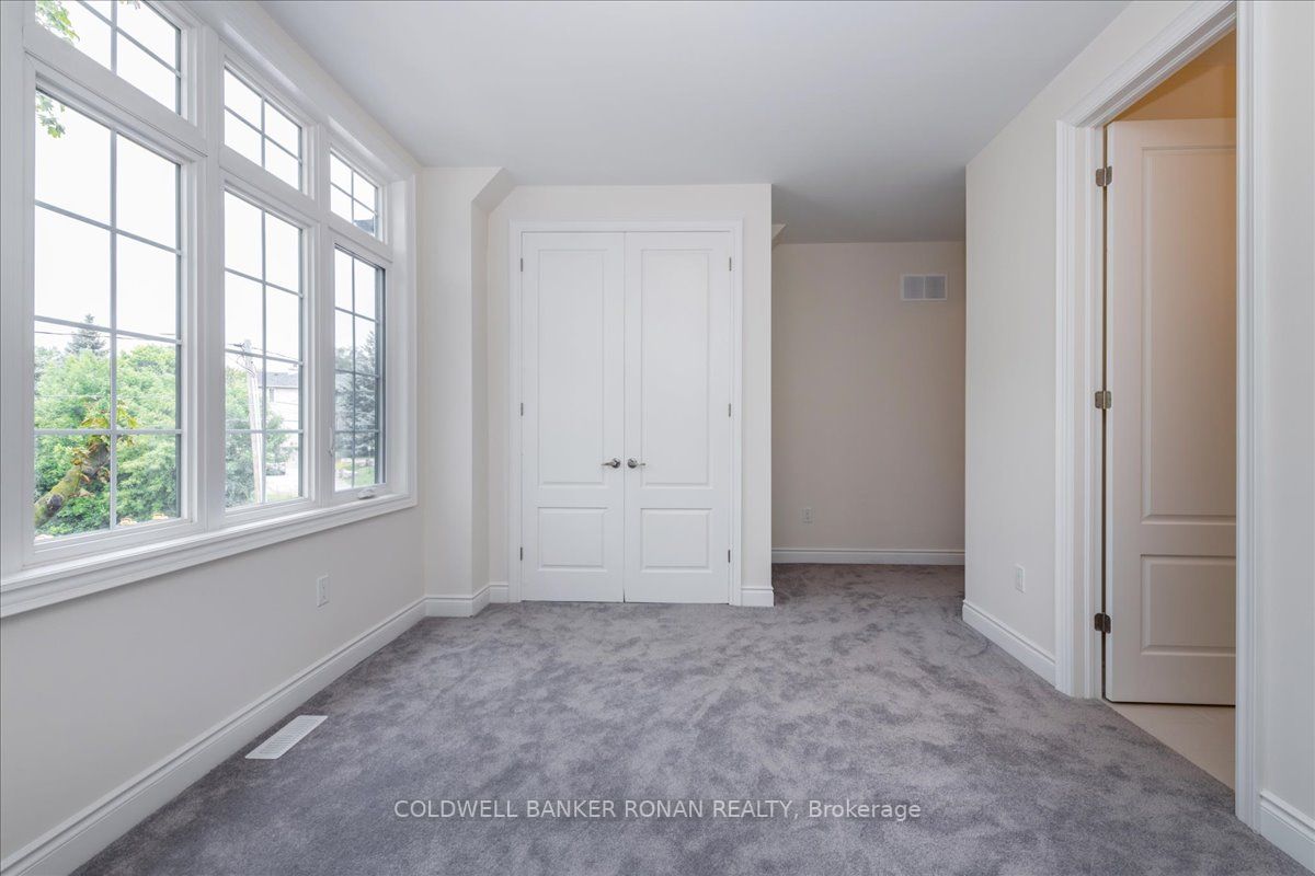 457 Warminster Dr