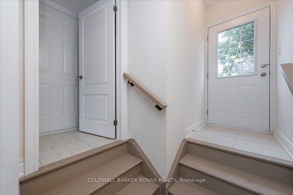 457 Warminster Dr