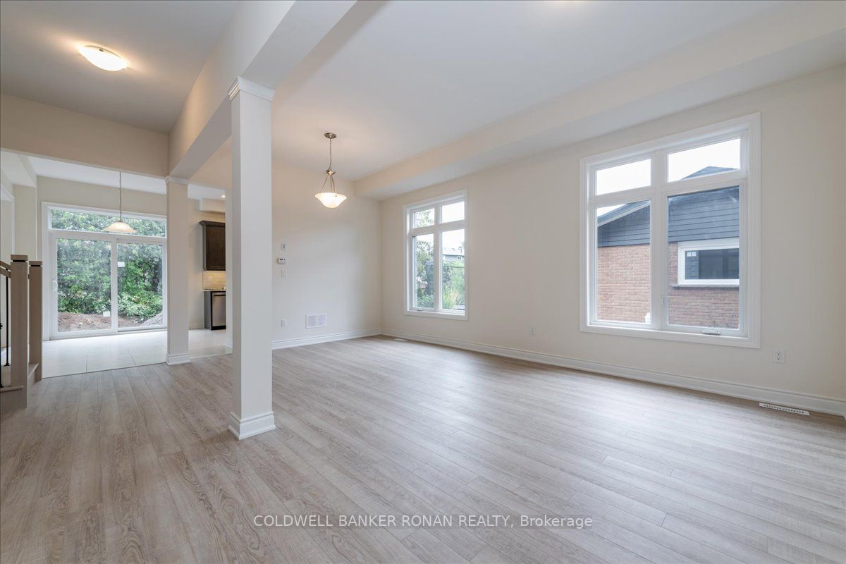457 Warminster Dr