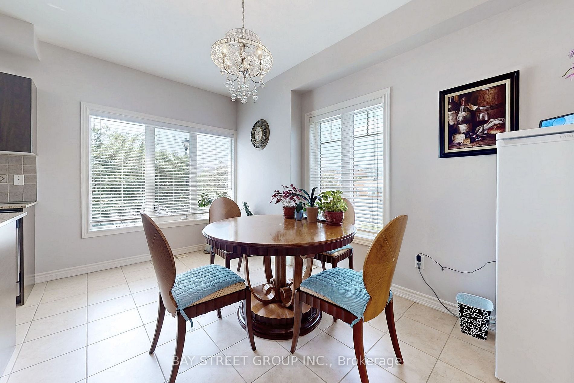 2598 Glengarry Rd, #23