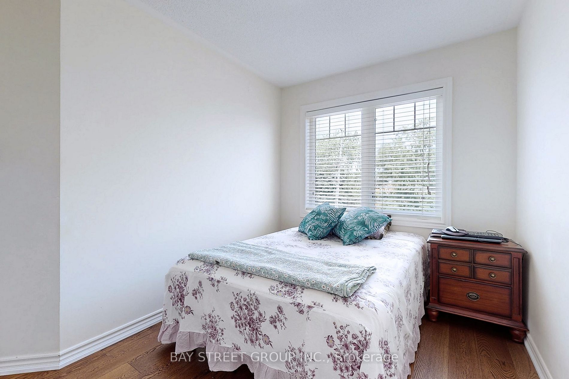 2598 Glengarry Rd, #23