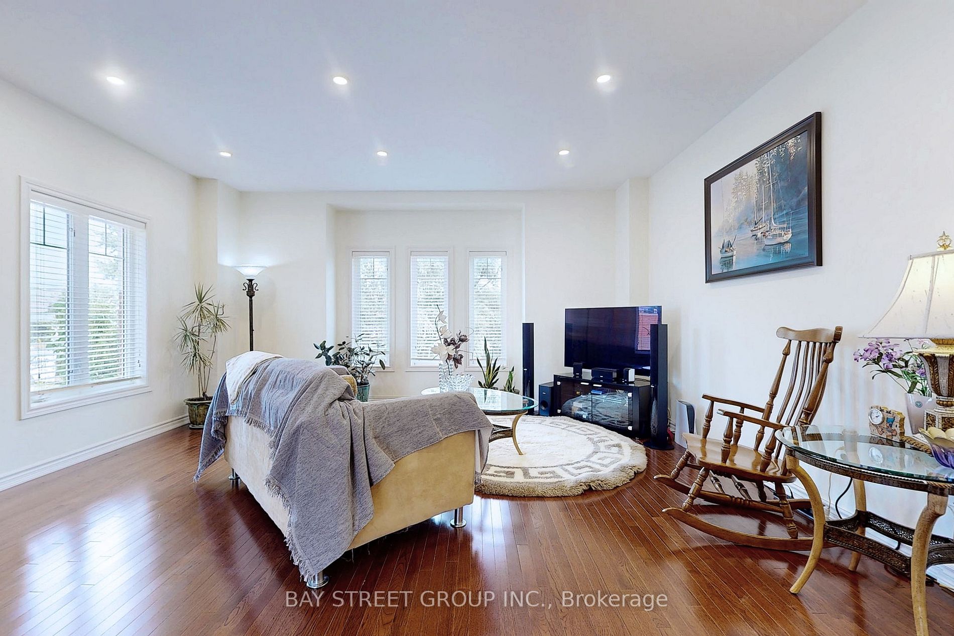 2598 Glengarry Rd, #23