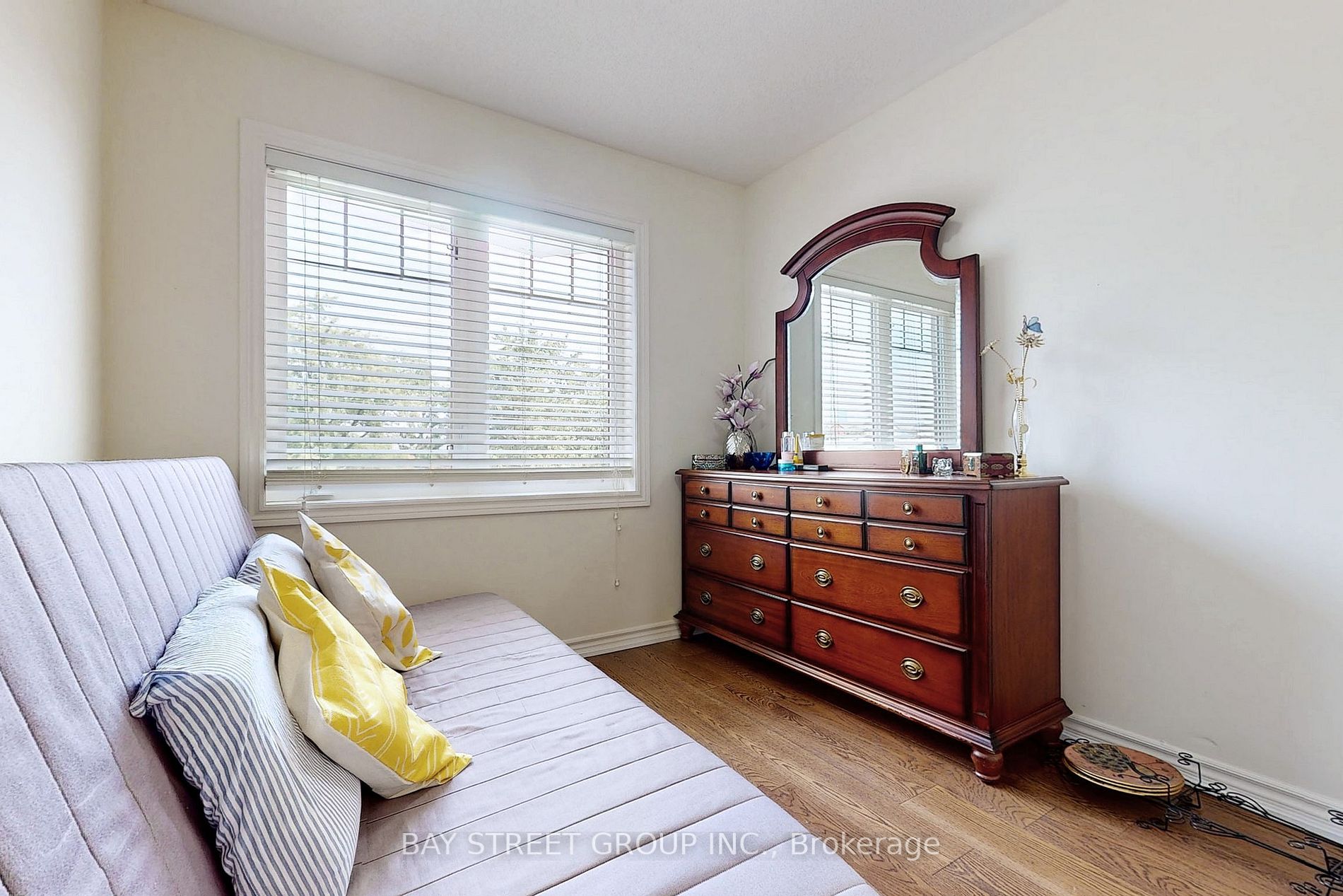 2598 Glengarry Rd, #23