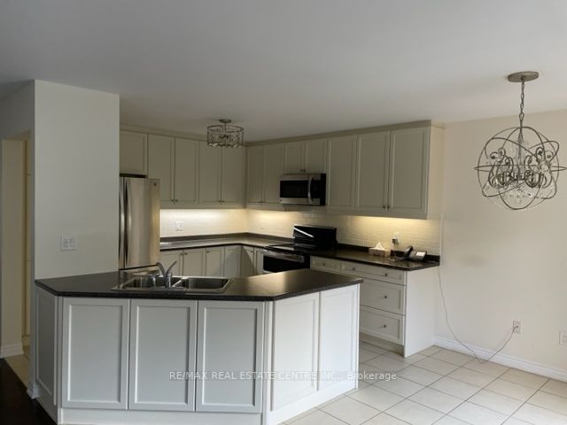 10 Lacorra Way, #5