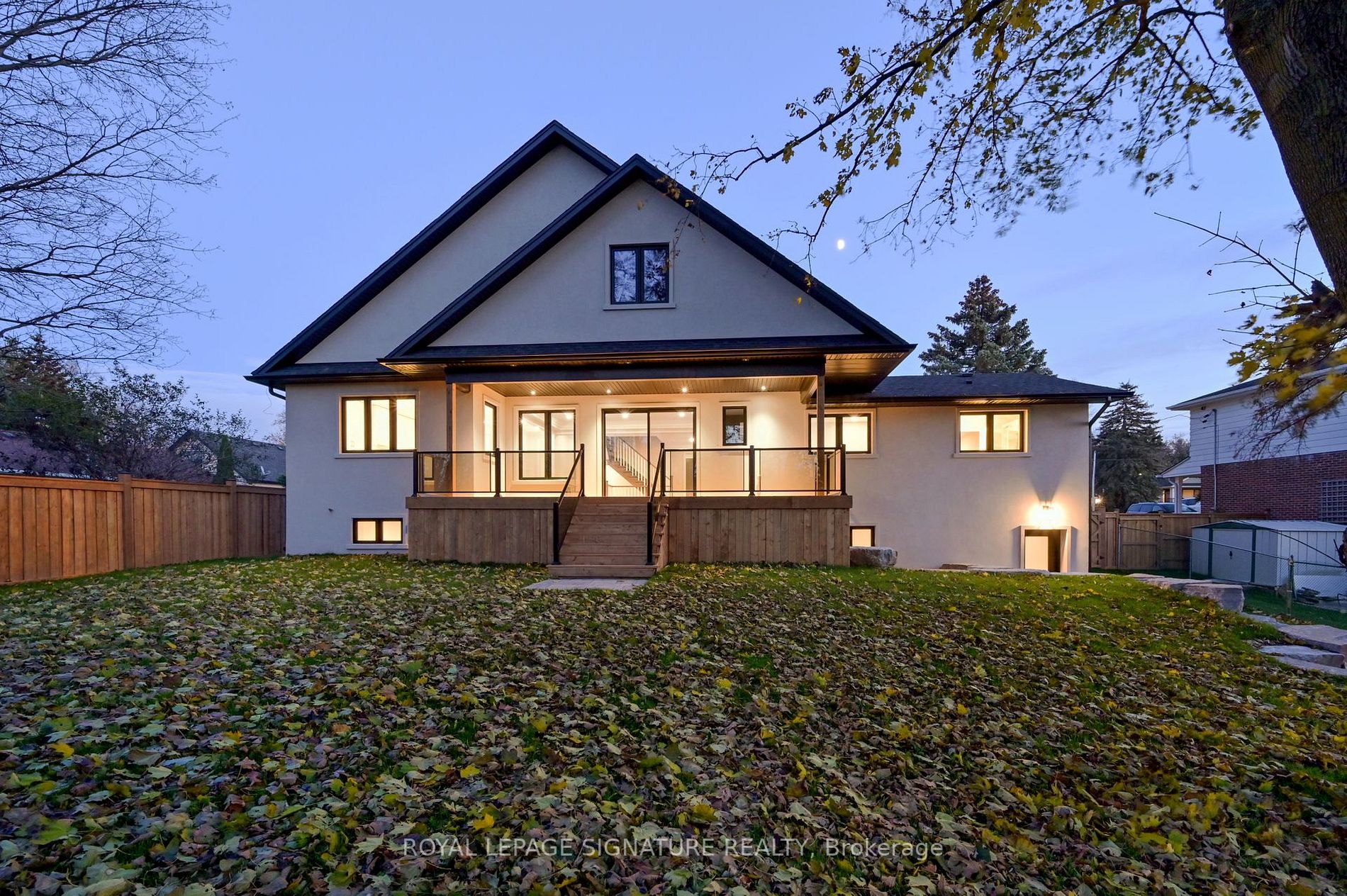 3 Larry St