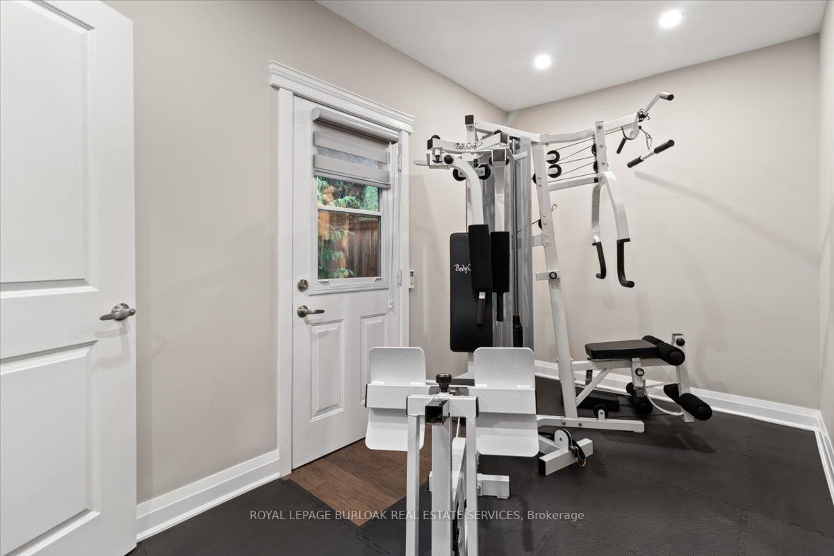 435 Wilson Ave