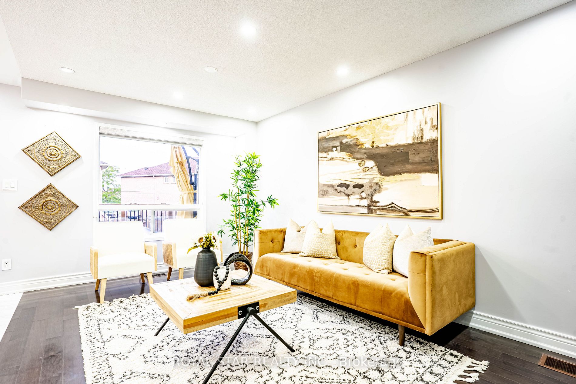 20 Junction Cres