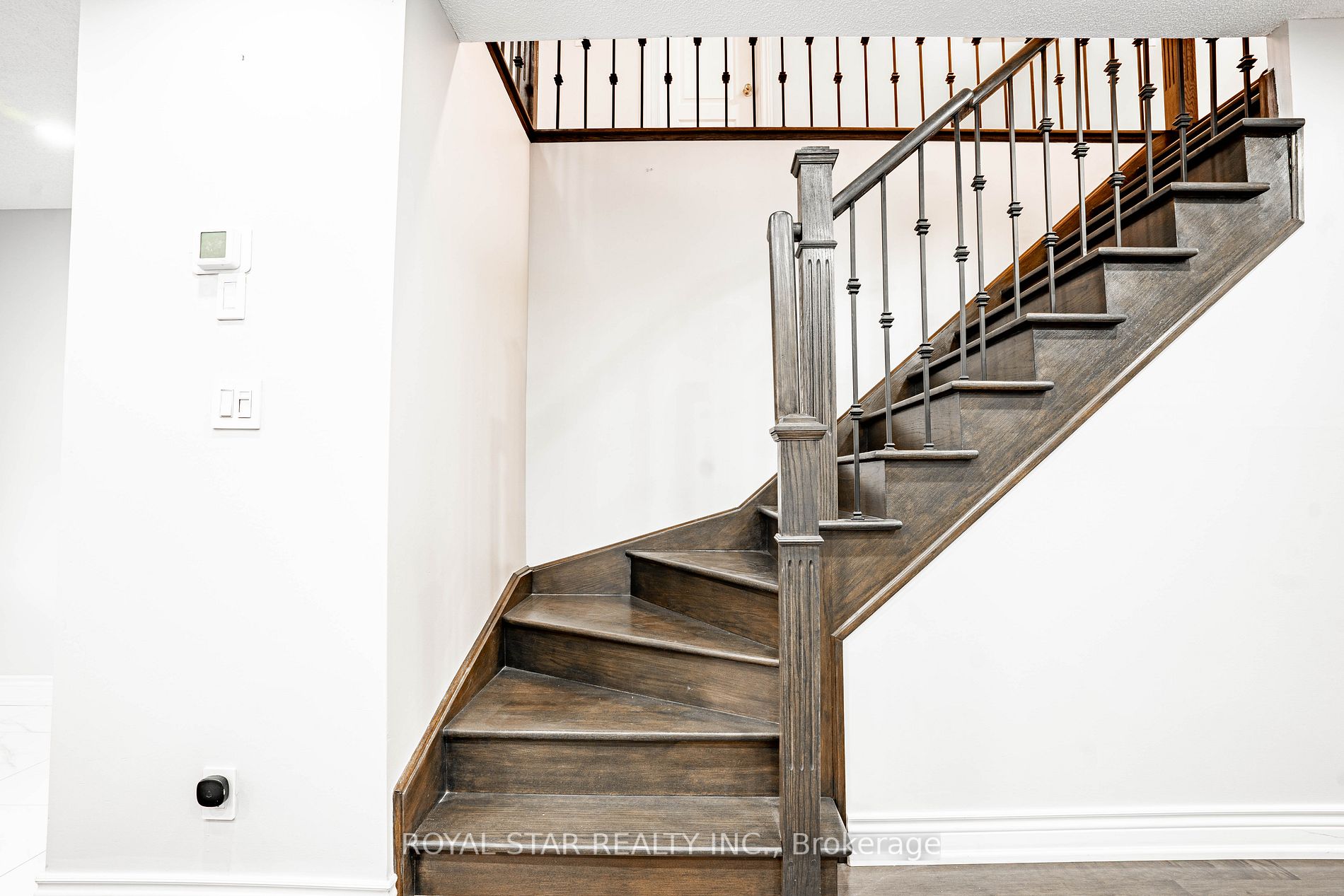 20 Junction Cres