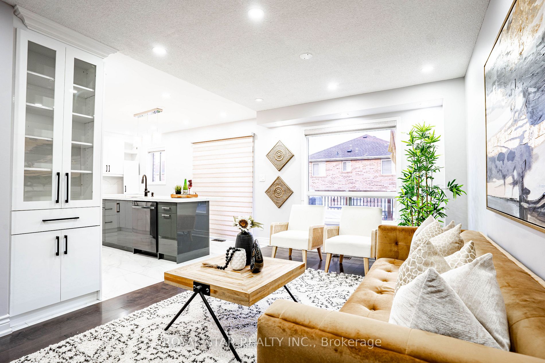 20 Junction Cres