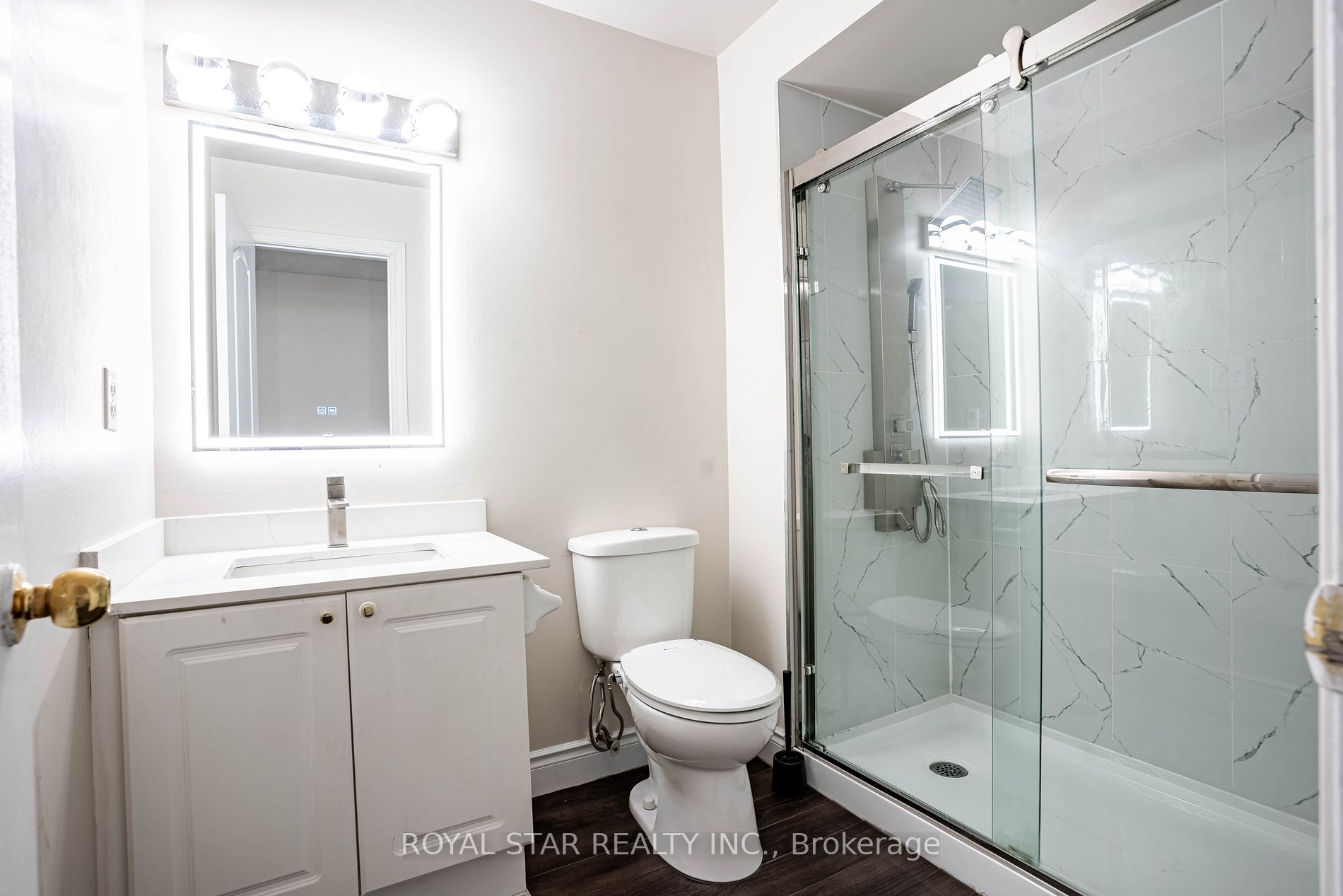 20 Junction Cres