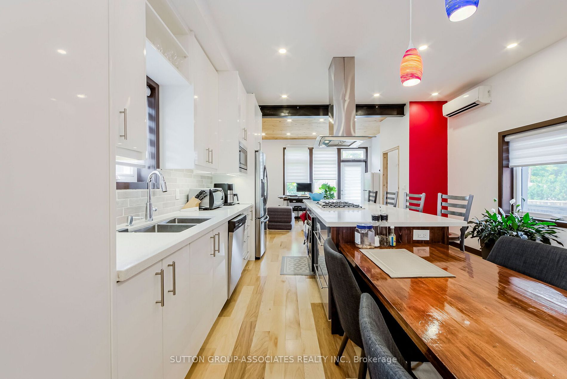 48 Greendale Ave