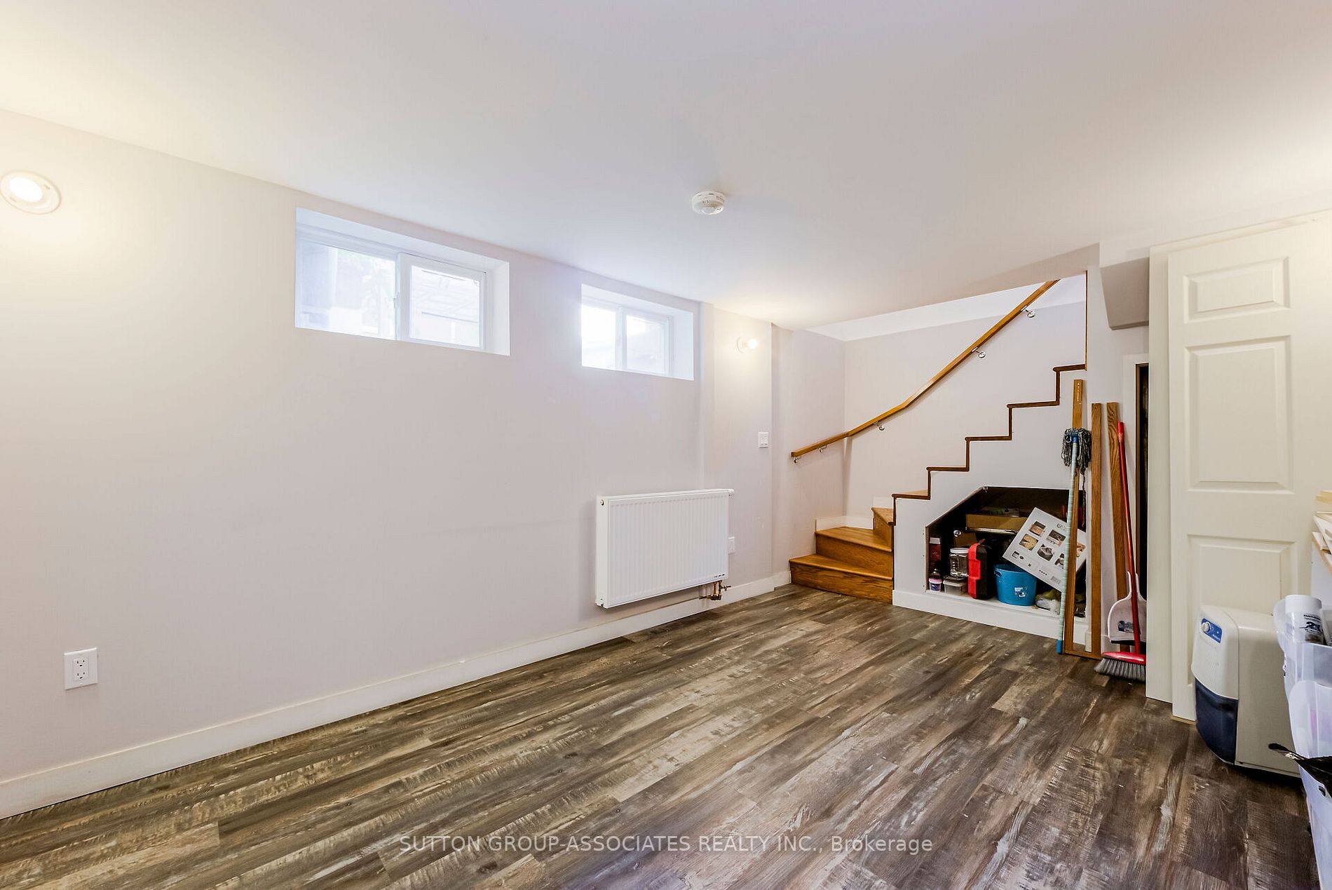 48 Greendale Ave