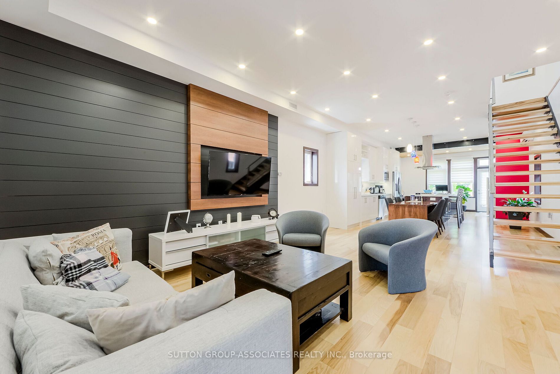48 Greendale Ave