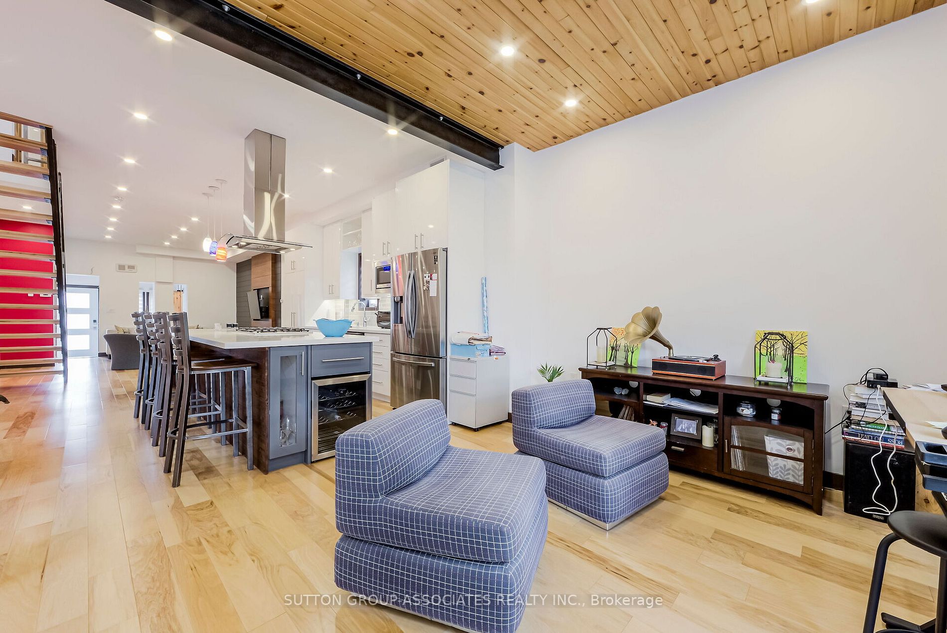 48 Greendale Ave