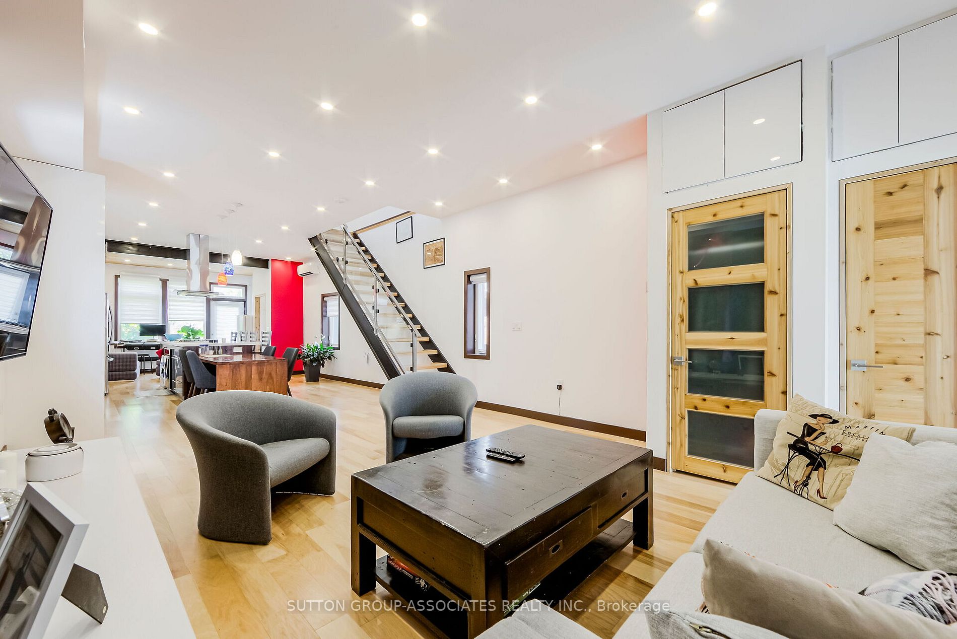 48 Greendale Ave