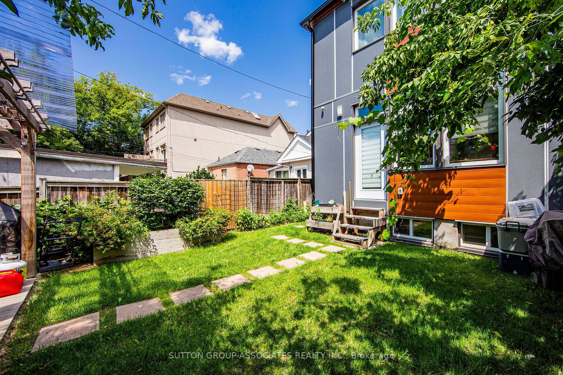 48 Greendale Ave