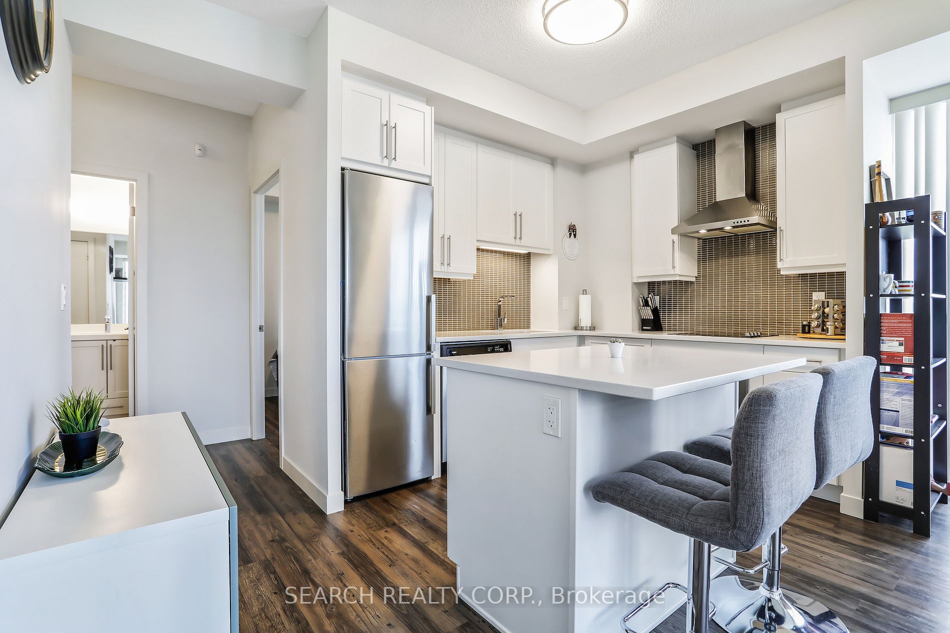 2093 Fairview St, #404