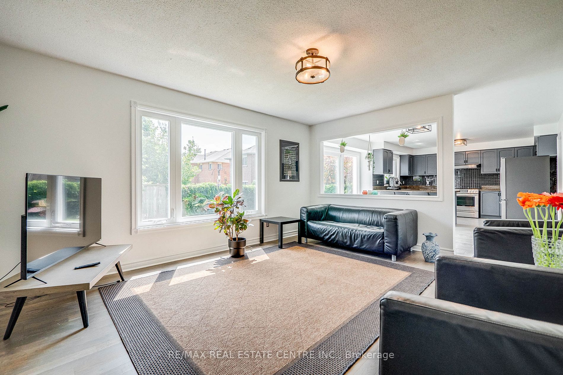 5986 Bell Harbour Dr