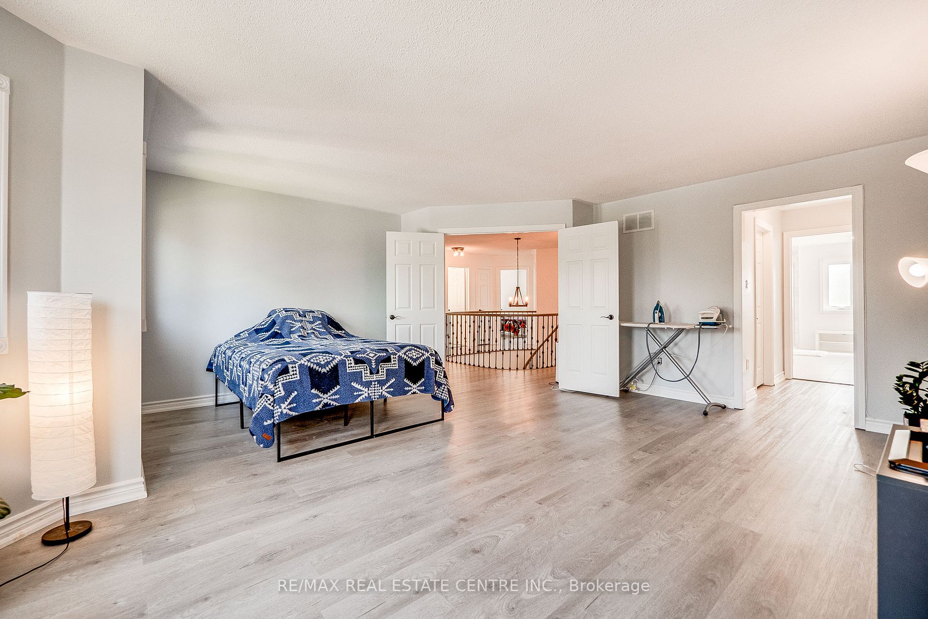 5986 Bell Harbour Dr