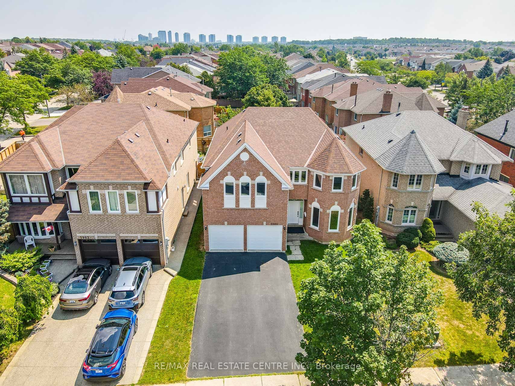 5986 Bell Harbour Dr