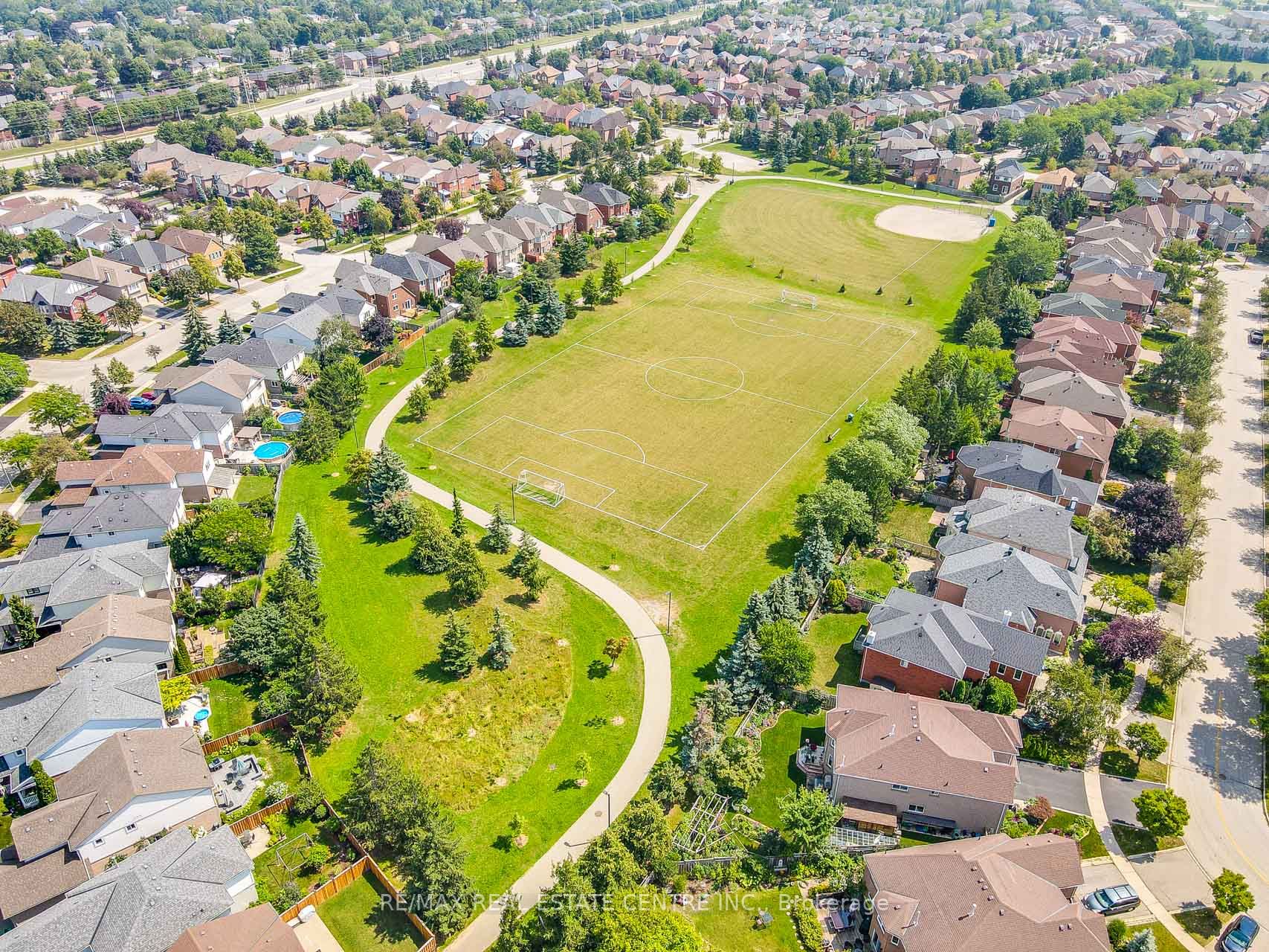 5986 Bell Harbour Dr