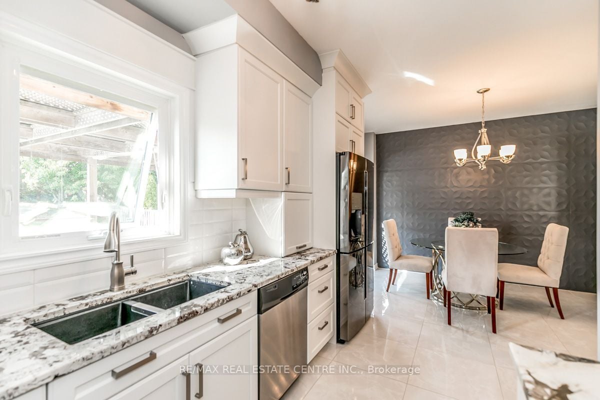 7501 Doverwood Dr
