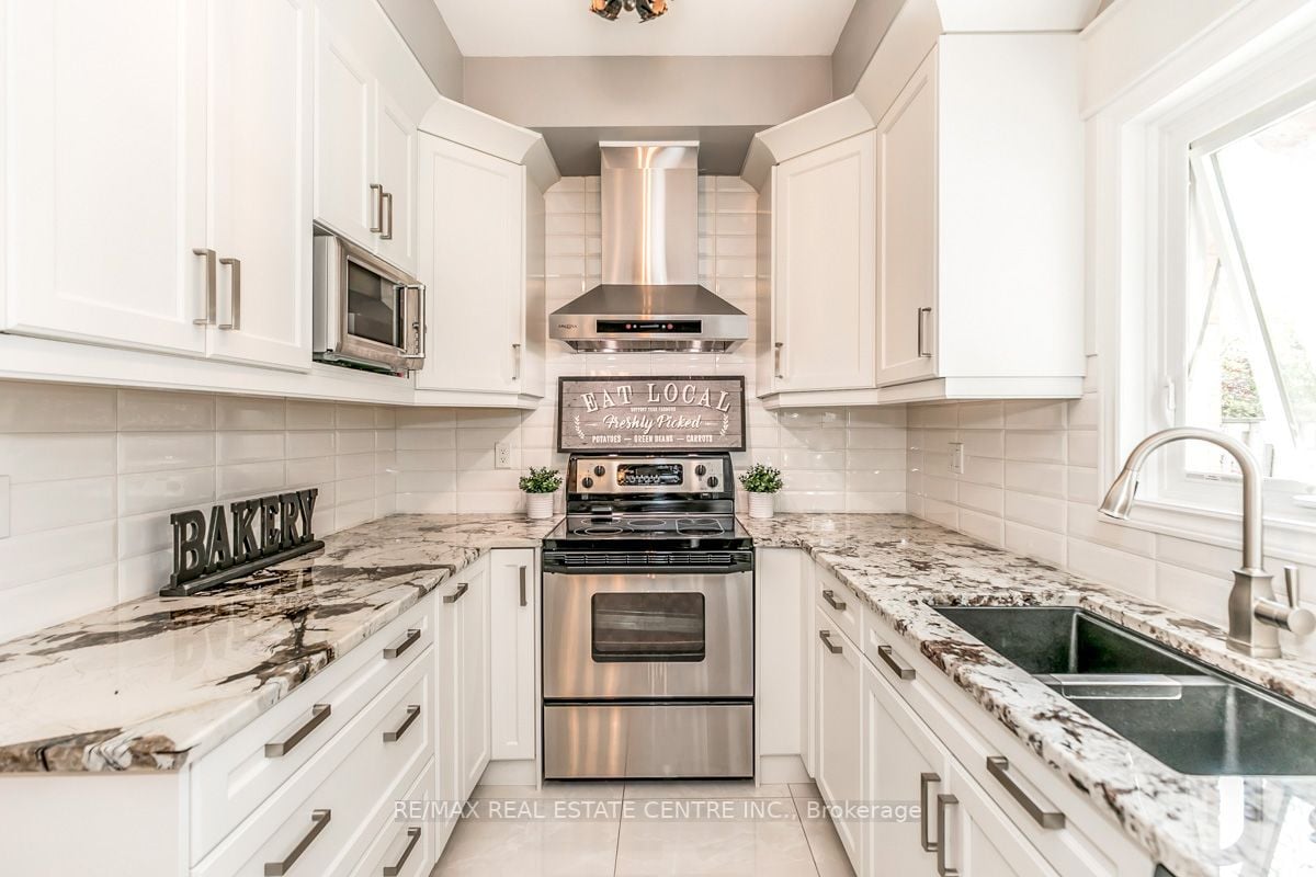 7501 Doverwood Dr