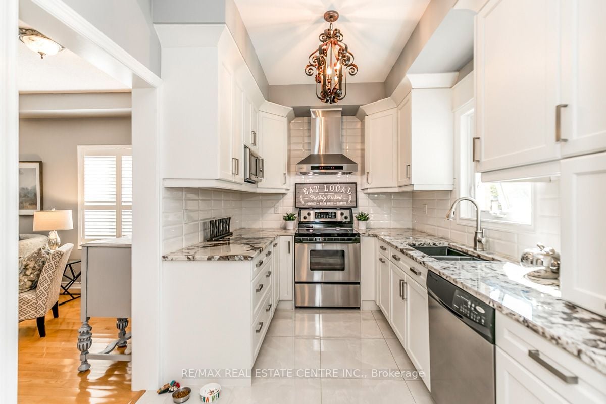7501 Doverwood Dr