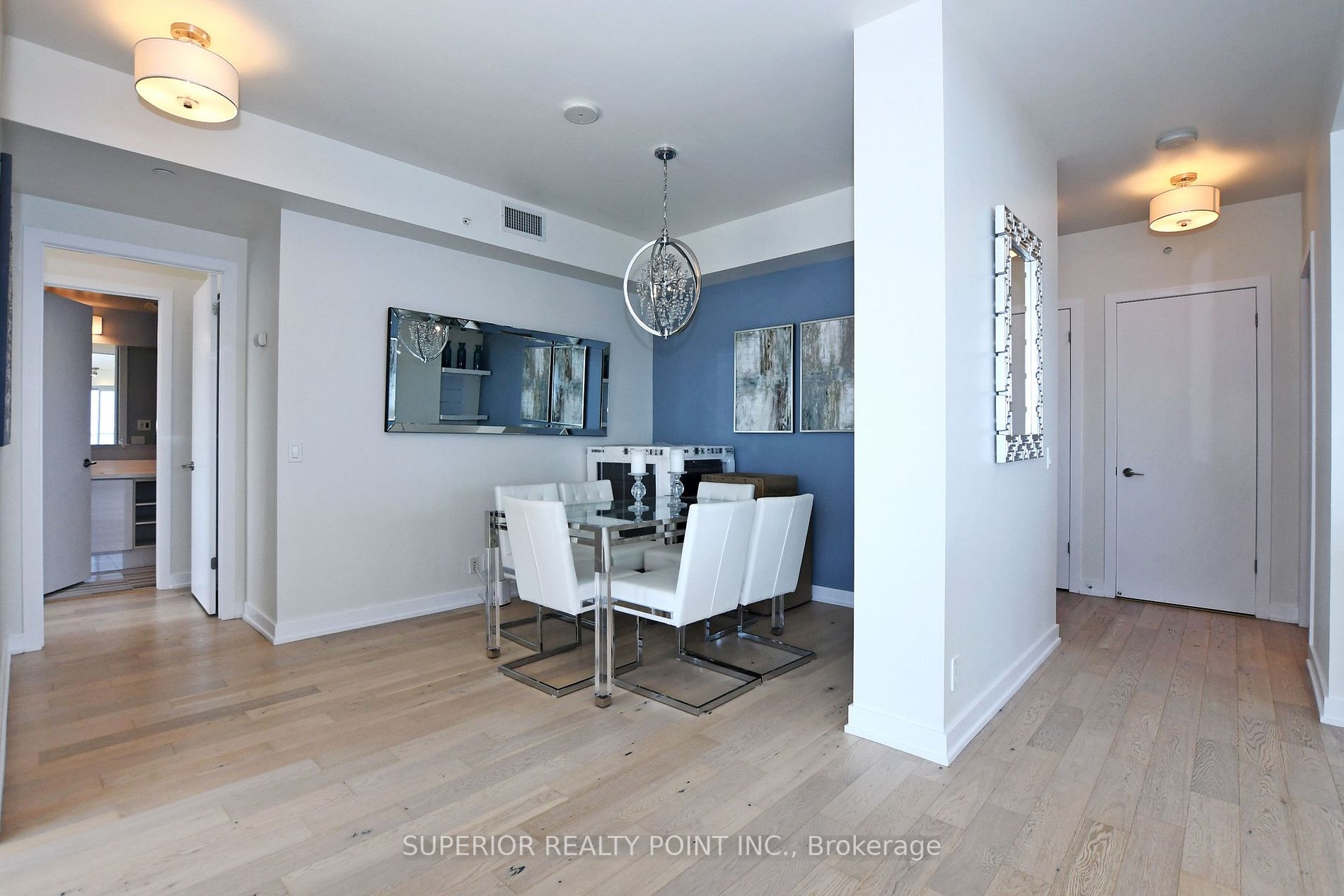 2212 Lakeshore Blvd W, #Lph03