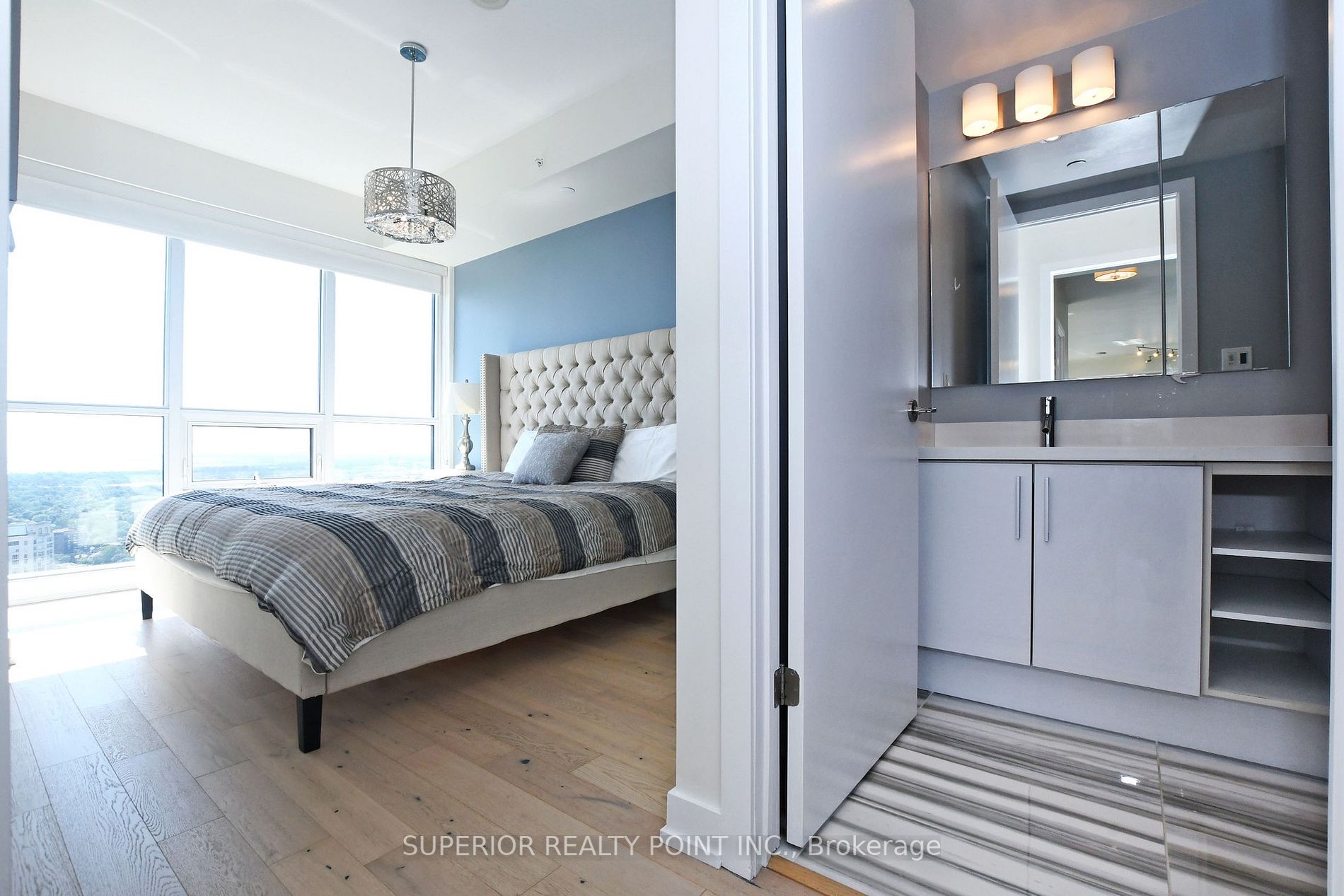 2212 Lakeshore Blvd W, #Lph03