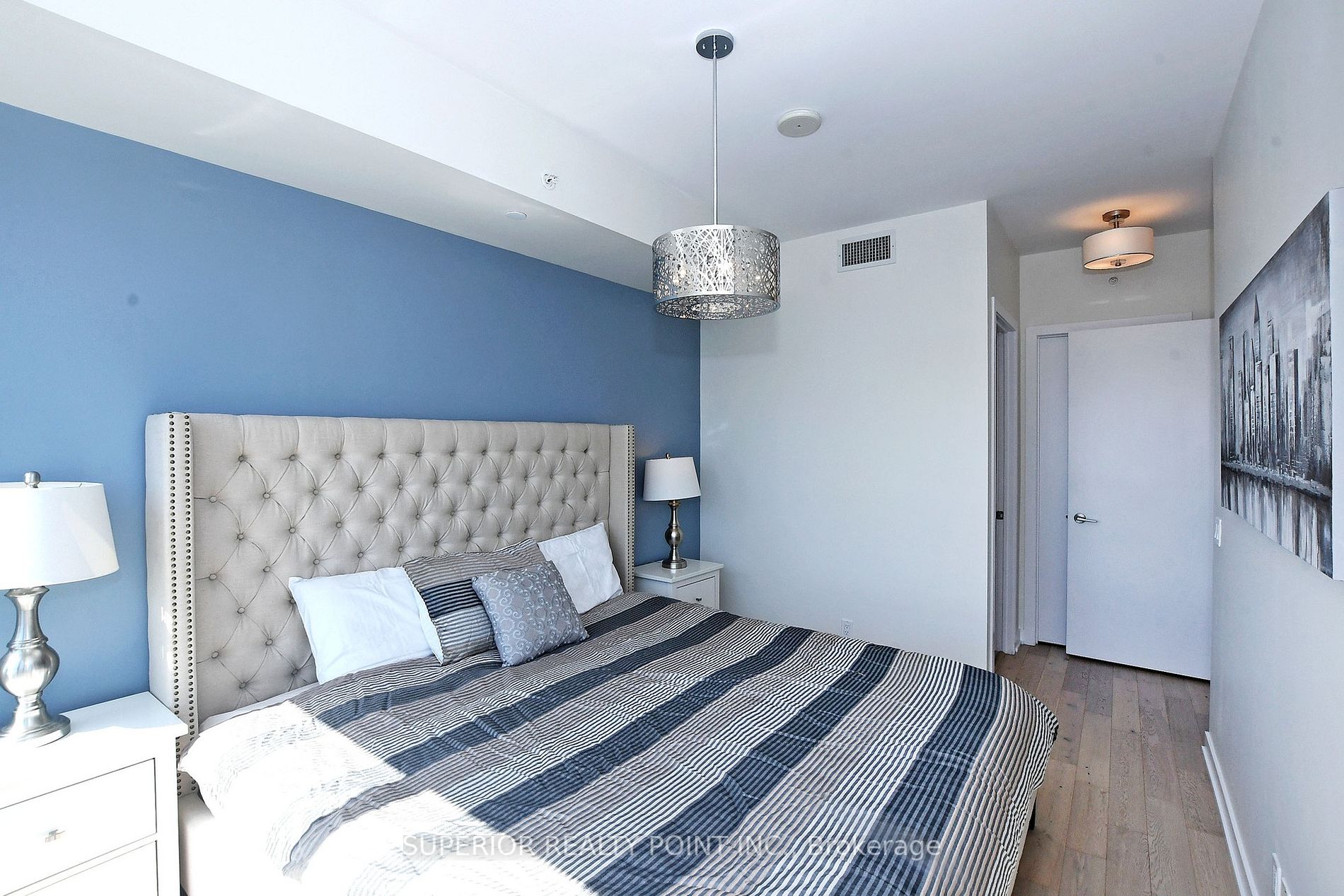 2212 Lakeshore Blvd W, #Lph03