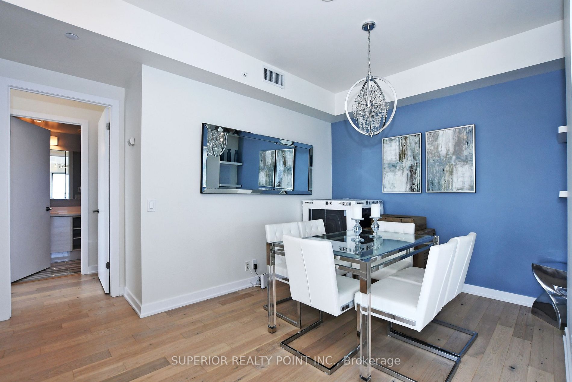 2212 Lakeshore Blvd W, #Lph03