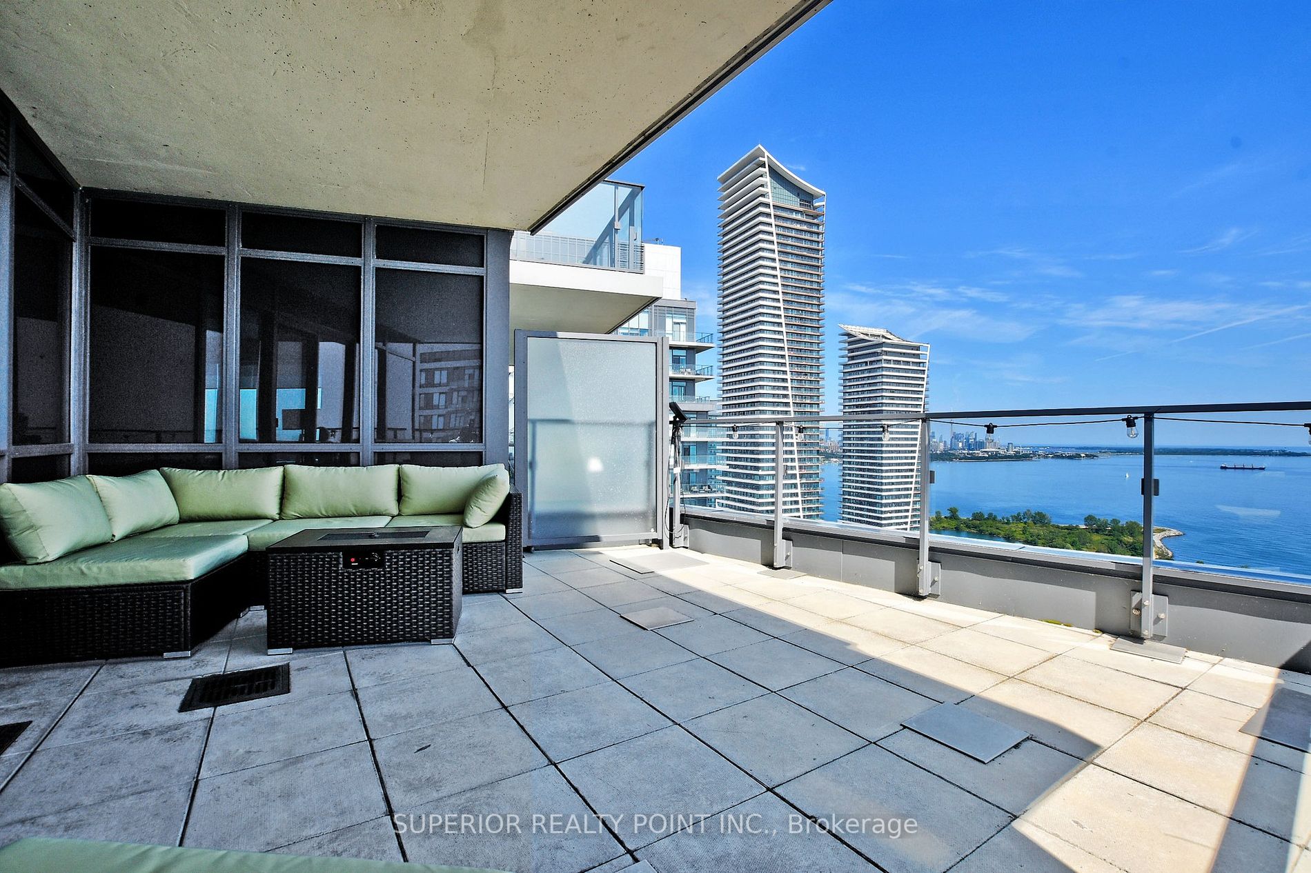 2212 Lakeshore Blvd W, #Lph03