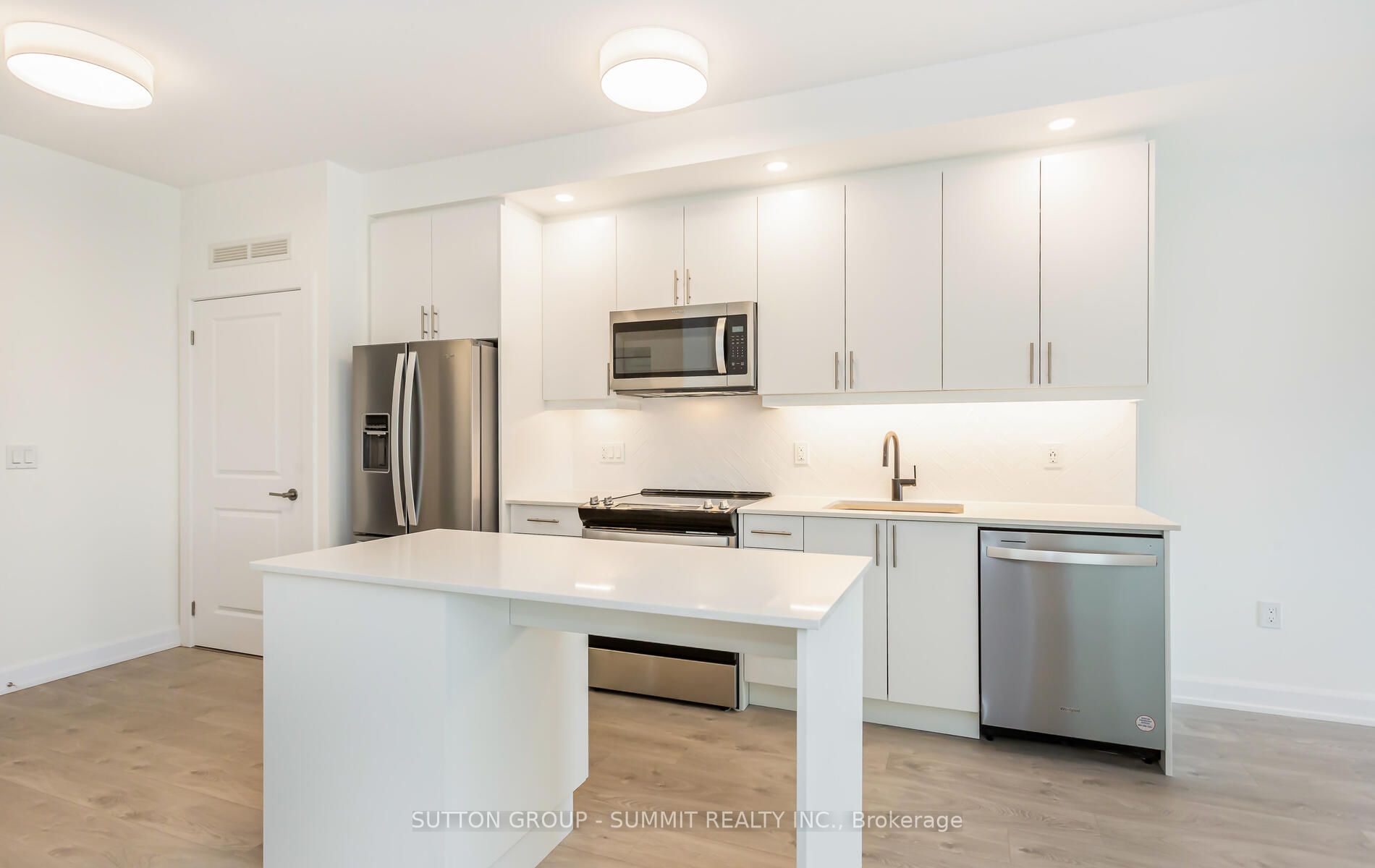 3200 William Coltson Avenue, #414