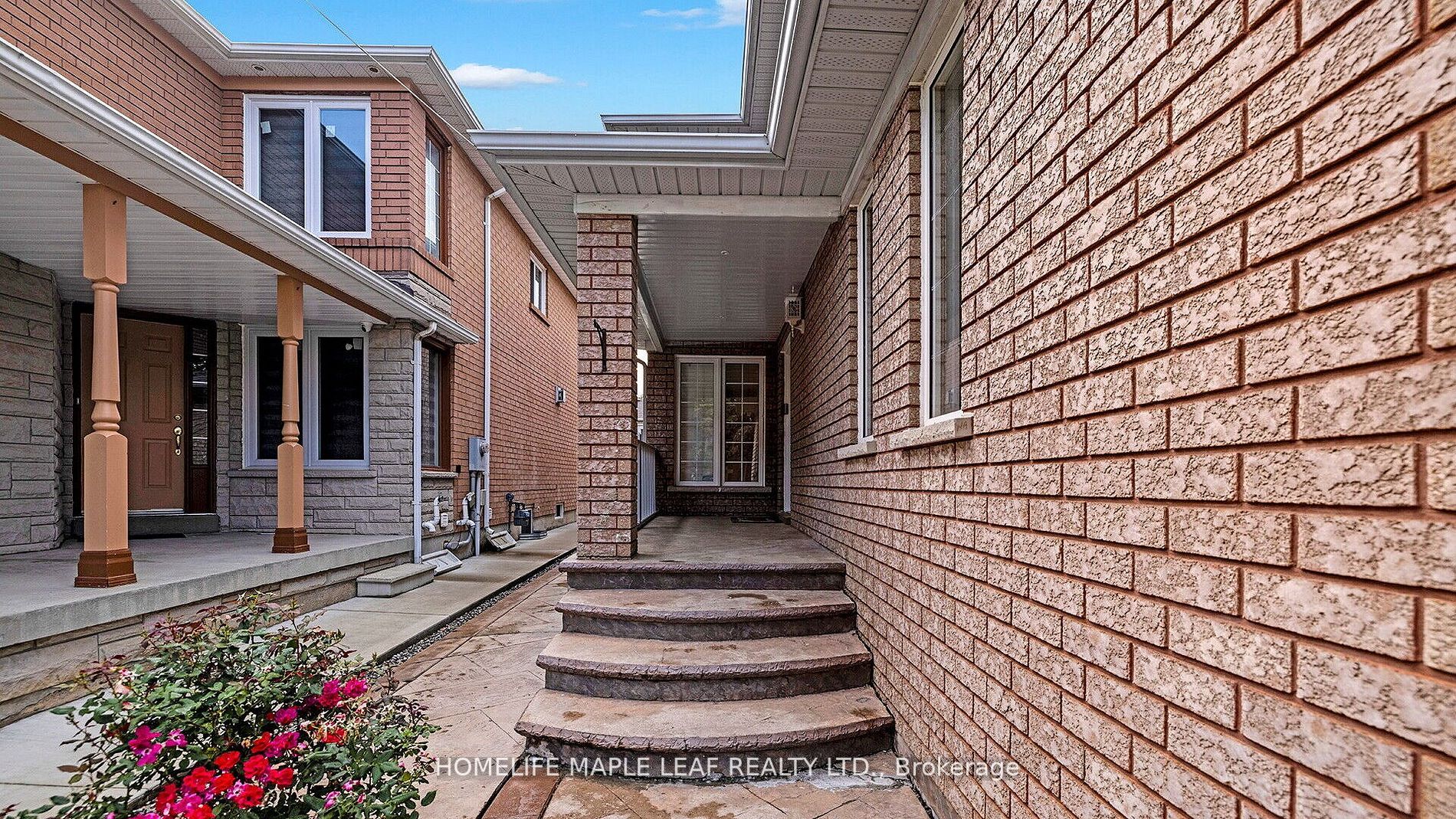 6 Oatfield Road