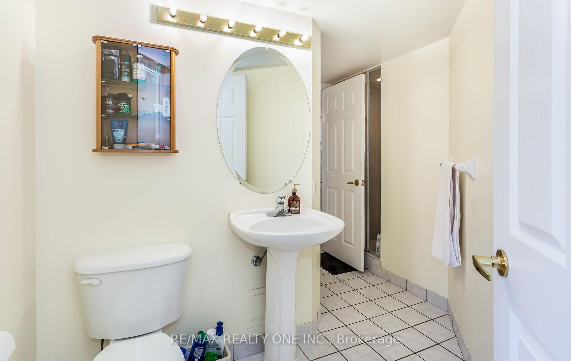 25 Kingsbridge Garden Circ, #2121