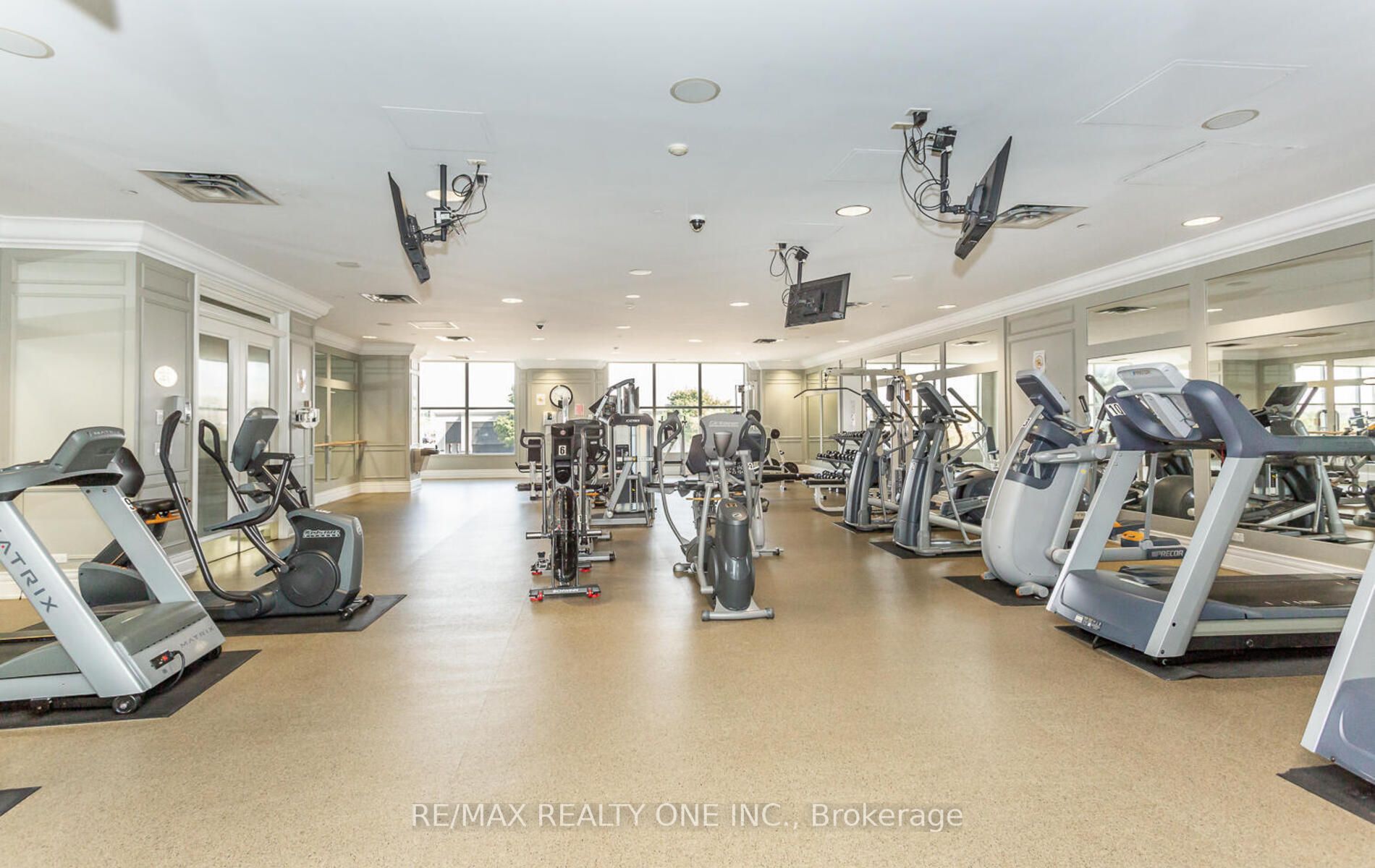 25 Kingsbridge Garden Circ, #2121