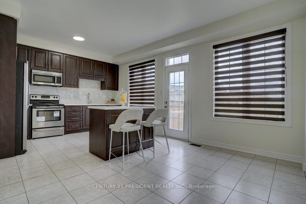 35 Saint Dennis Rd
