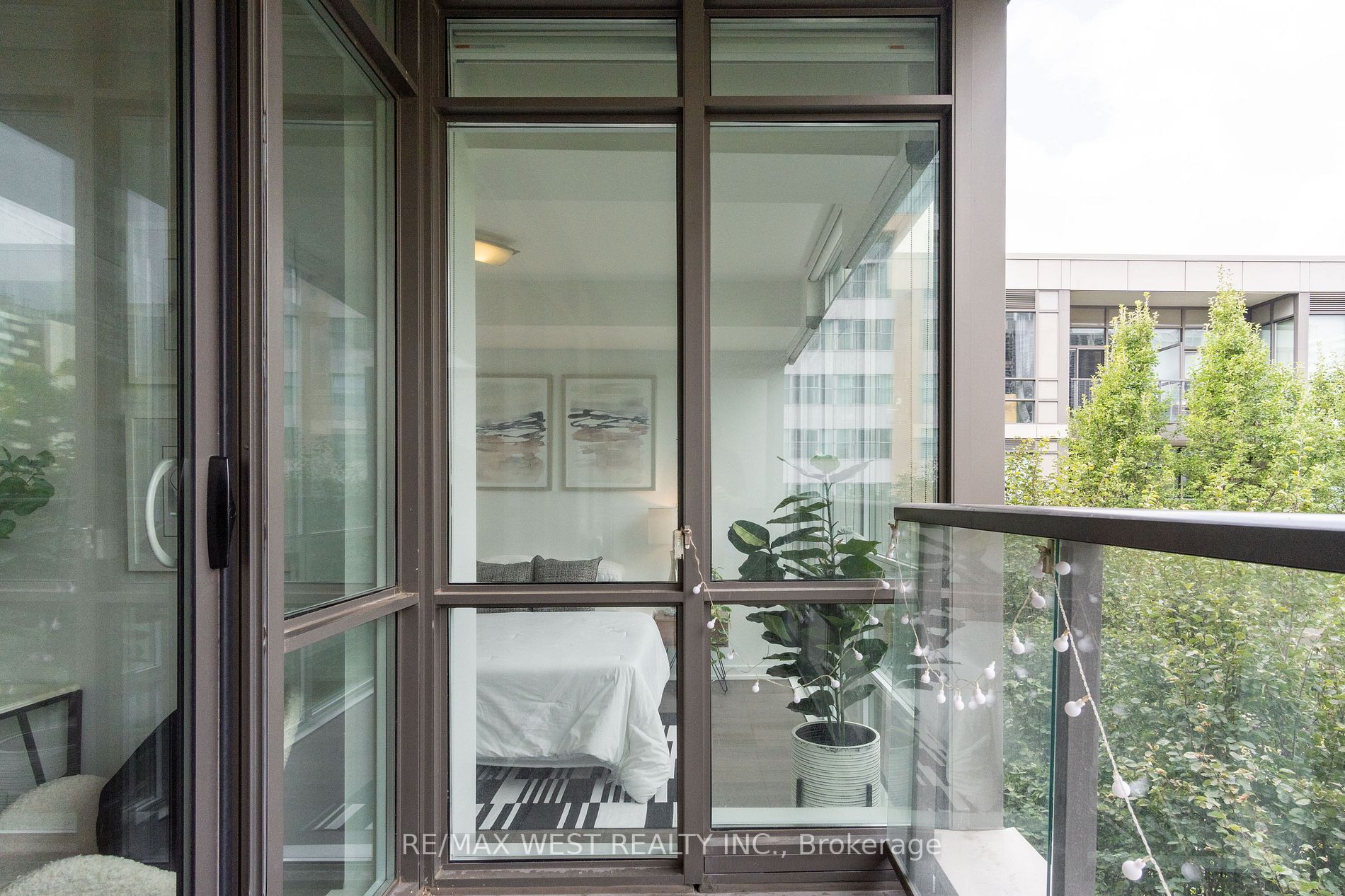 8 Fieldway Rd, #516