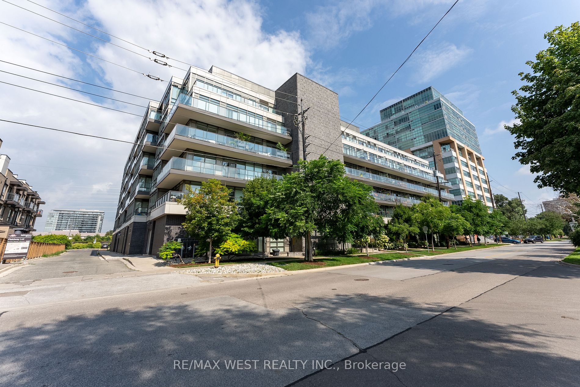8 Fieldway Rd, #516