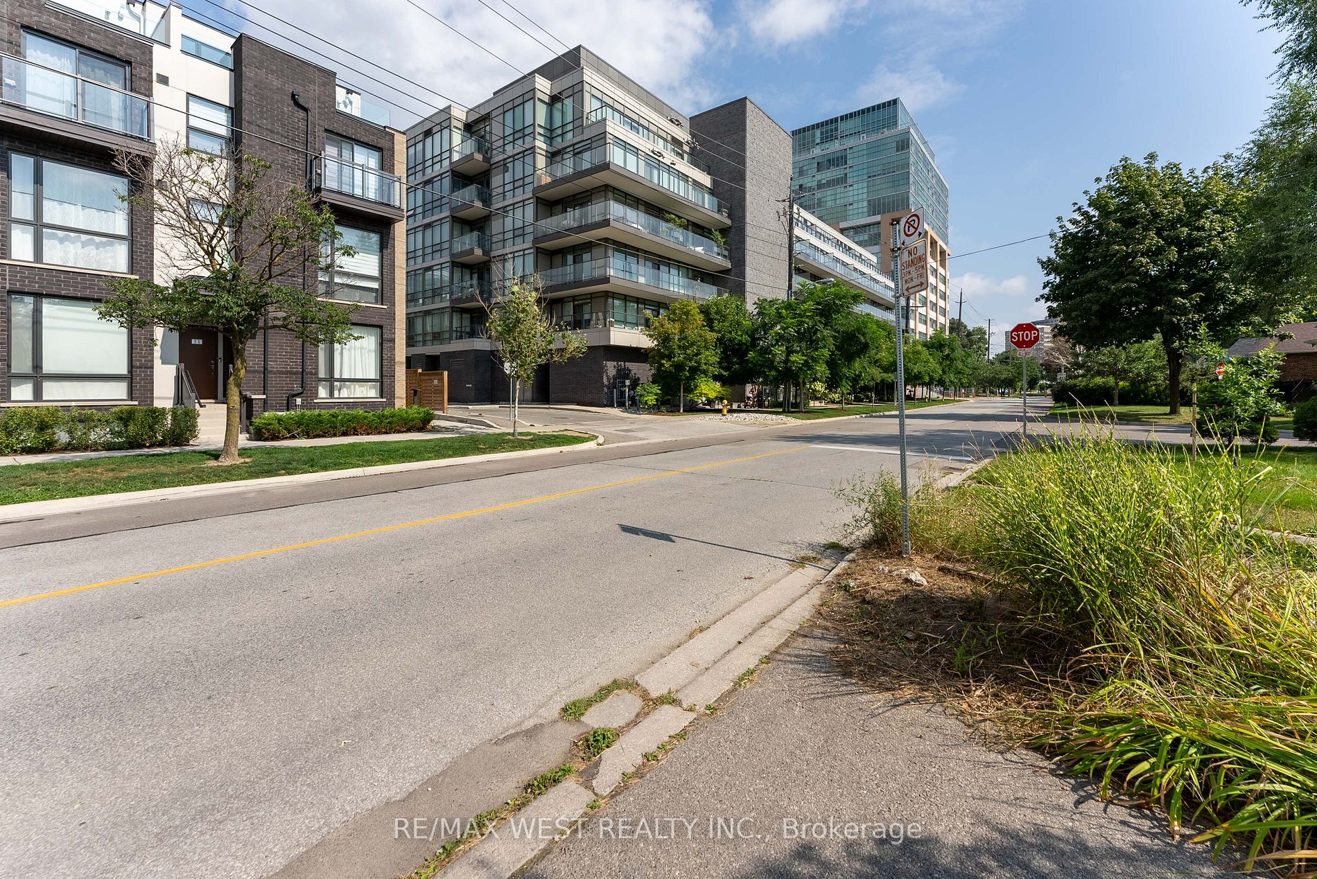 8 Fieldway Rd, #516
