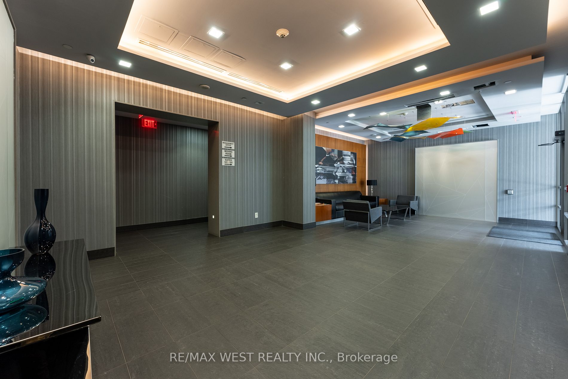 8 Fieldway Rd, #516