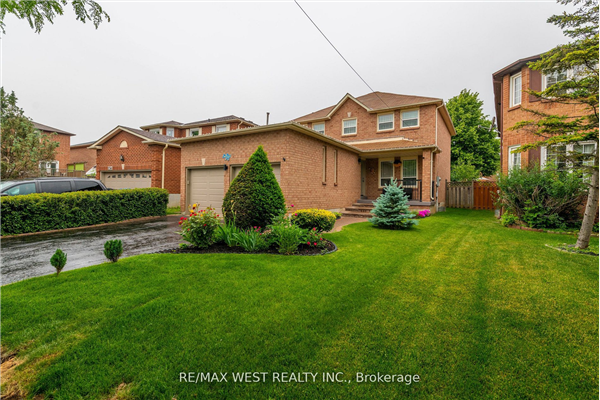 132 Flowertown Ave, Brampton