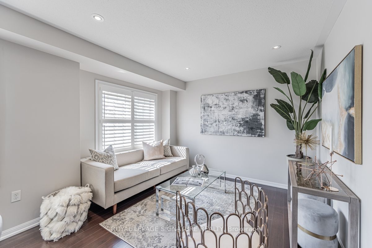 30 Lathbury St