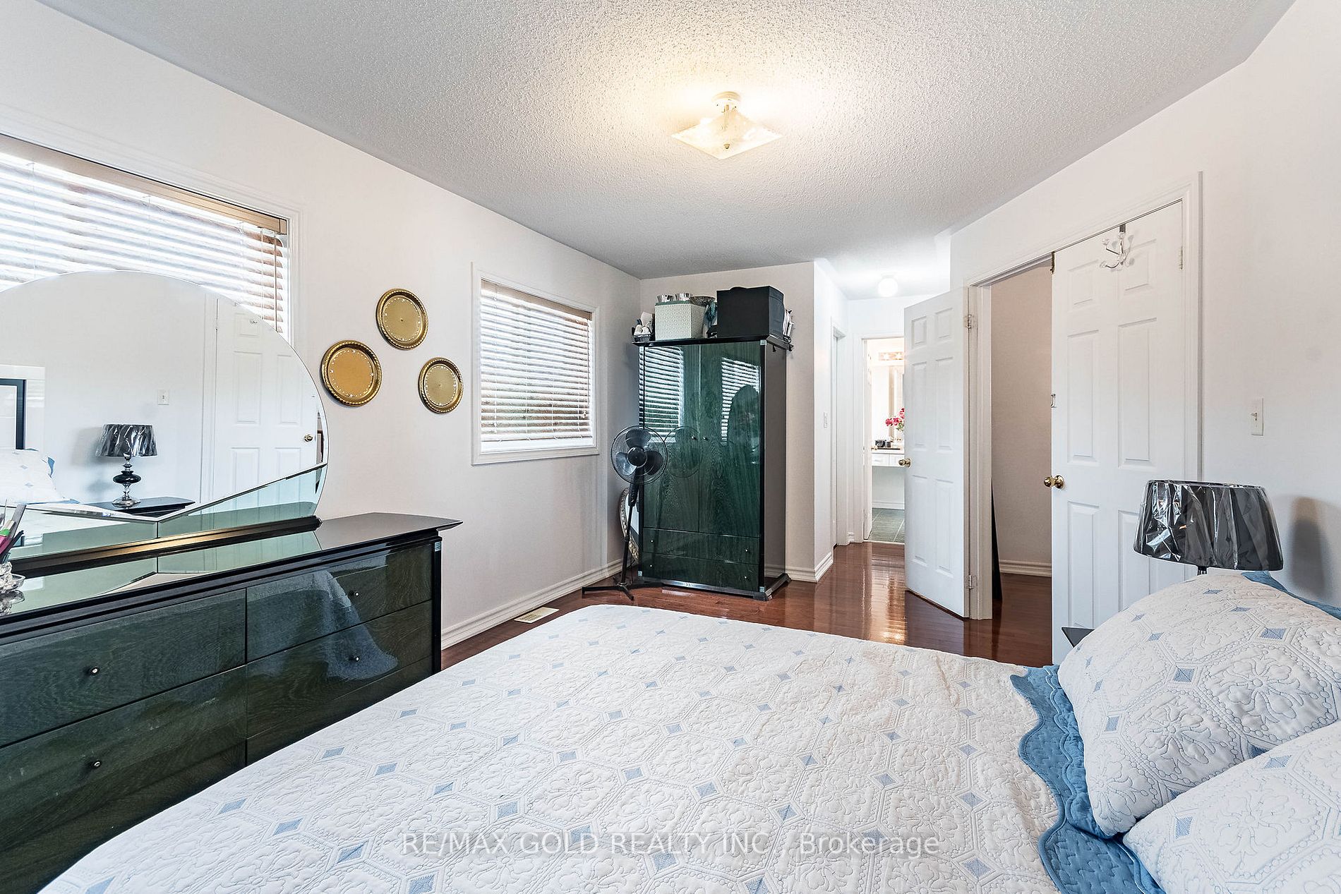 26 Arctic Willow Rd E