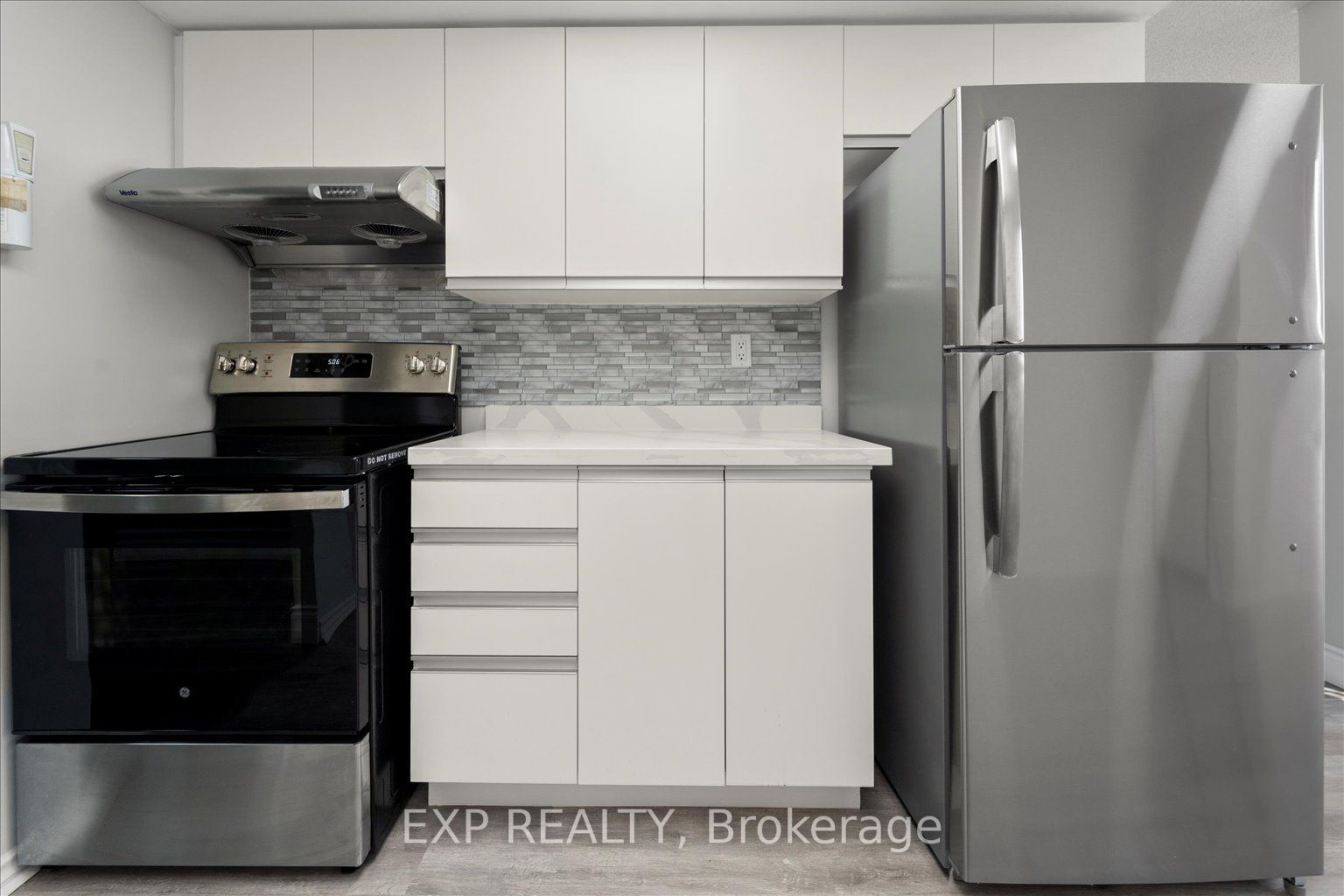 320 Mill St S, #910