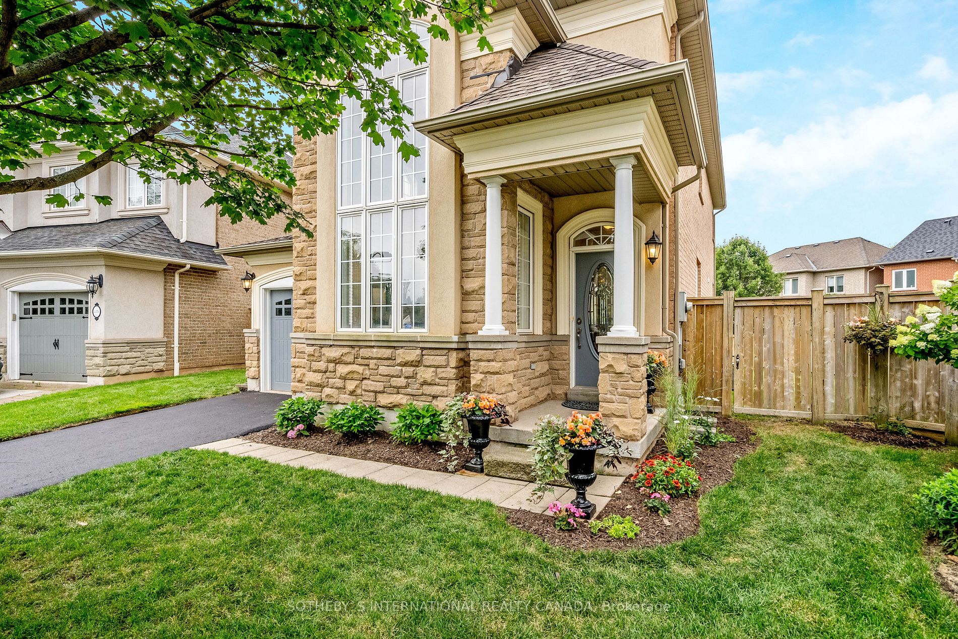 3380 Hayhurst Cres