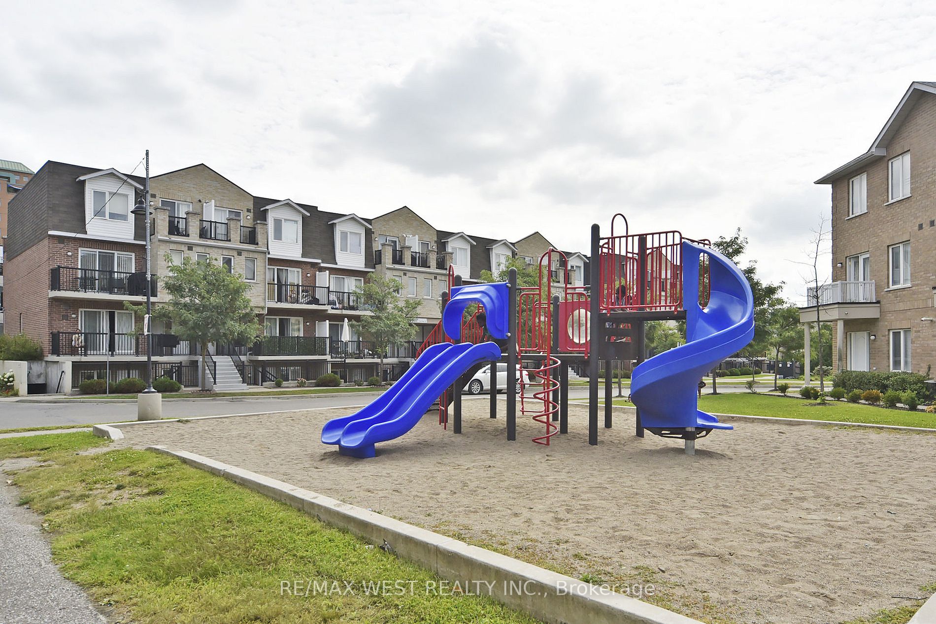 3031 Finch Ave W, #1005