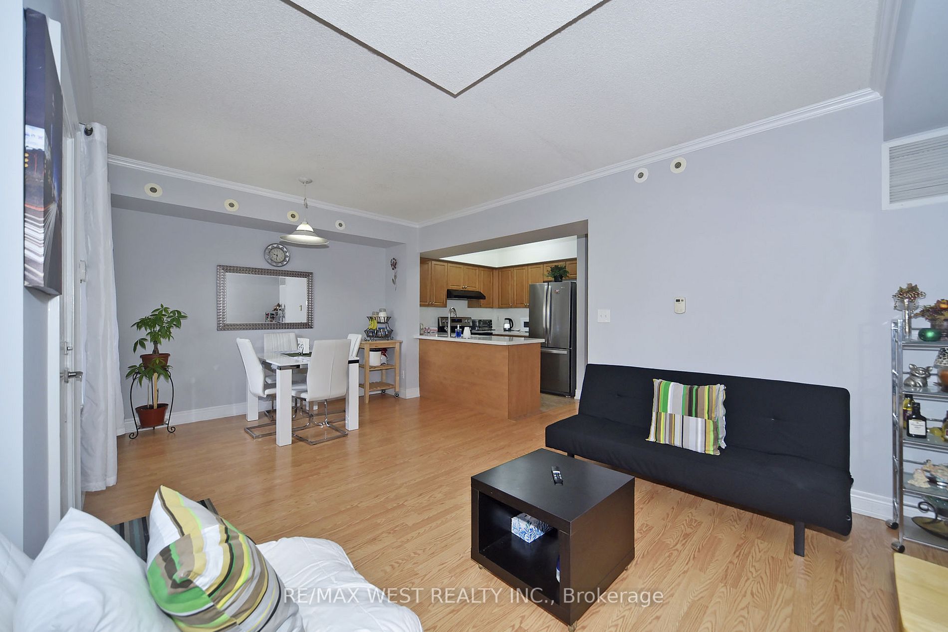 3031 Finch Ave W, #1005