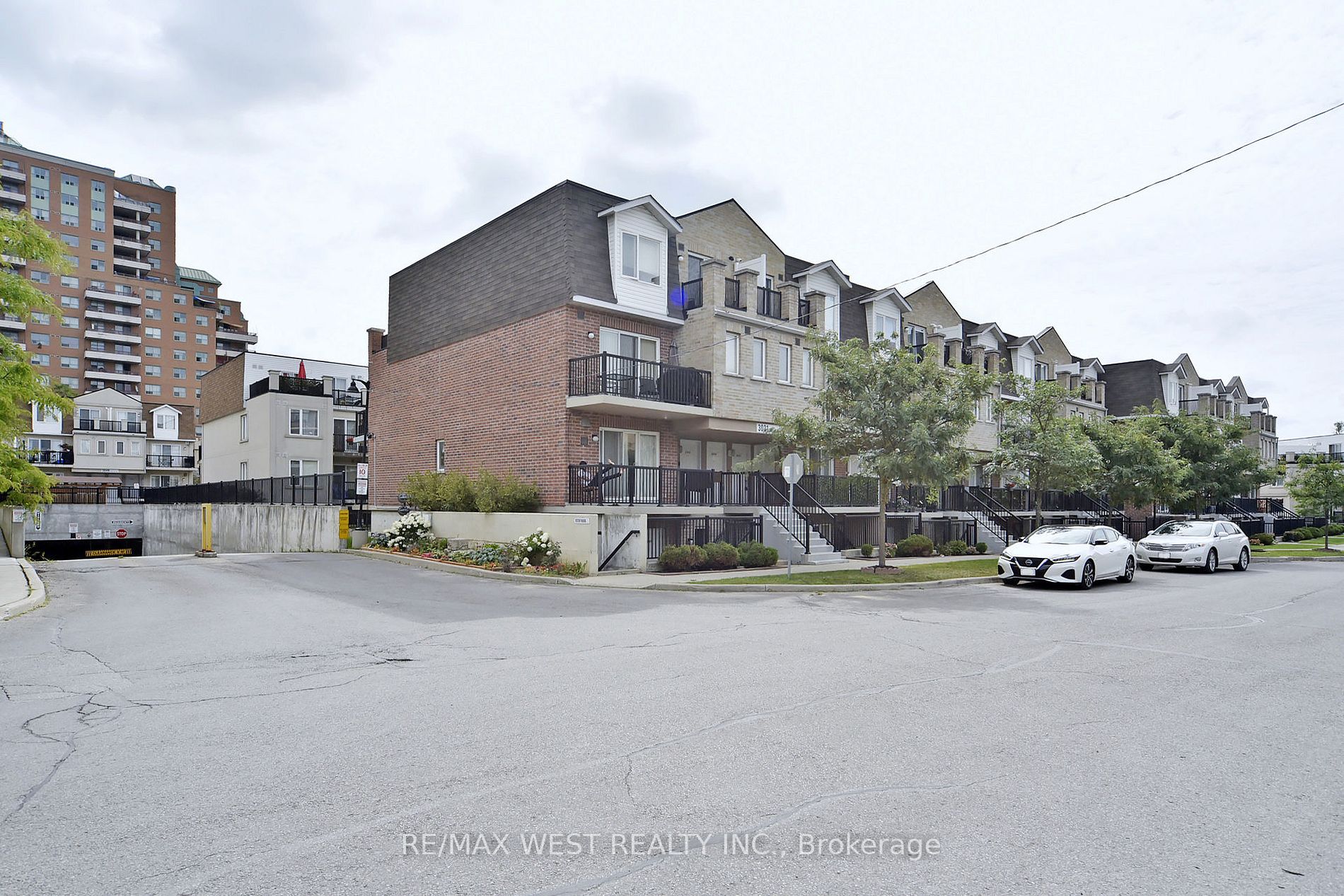 3031 Finch Ave W, #1005